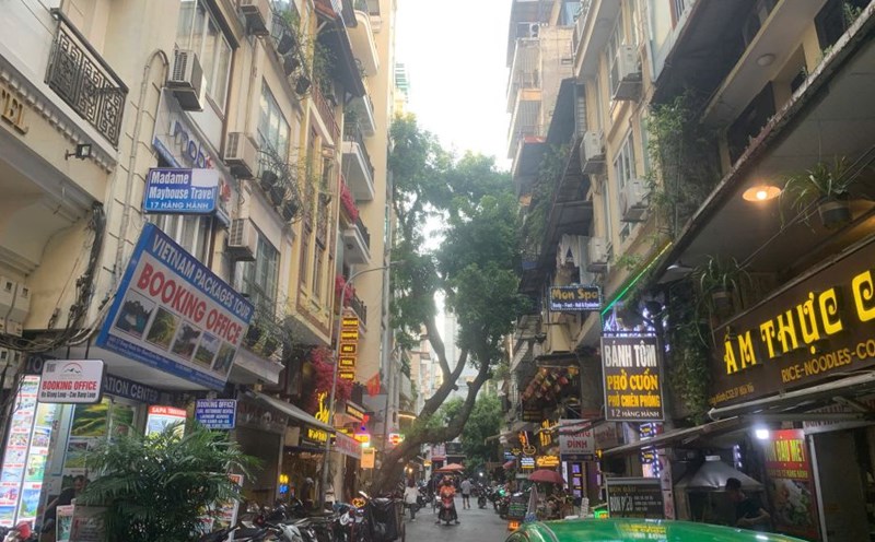 Hang Hanh Alley. Photo: An Le