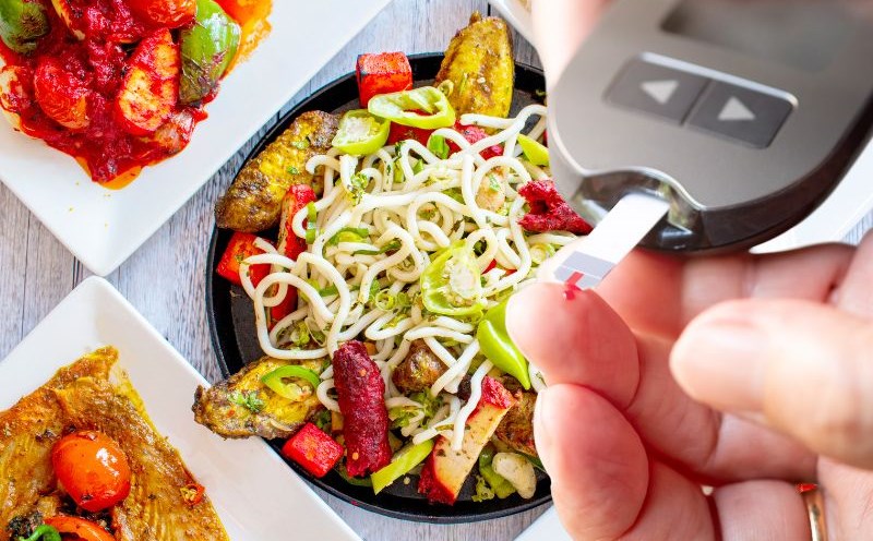 Latino food prevents blood sugar spikes. Graphics: Ha May