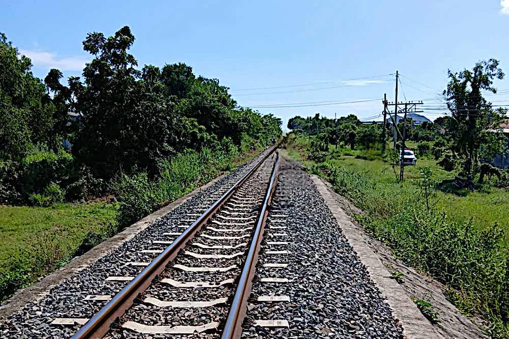 Khu vuc duong sat xay ra vu tau hoa tong nguoi di bo tu vong. Anh: Duy Tuan 