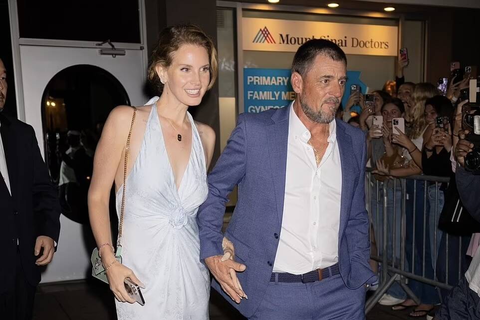 Lana Del Rey và Jeremy Dufrene kết hôn. Ảnh: Daily Mail 