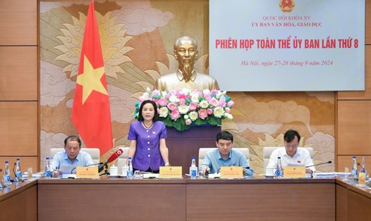Phiên họp toàn thể lần thứ 8 do Ủy ban Văn hóa, Giáo dục của Quốc hội tổ chức. Ảnh: Quochoi.vn