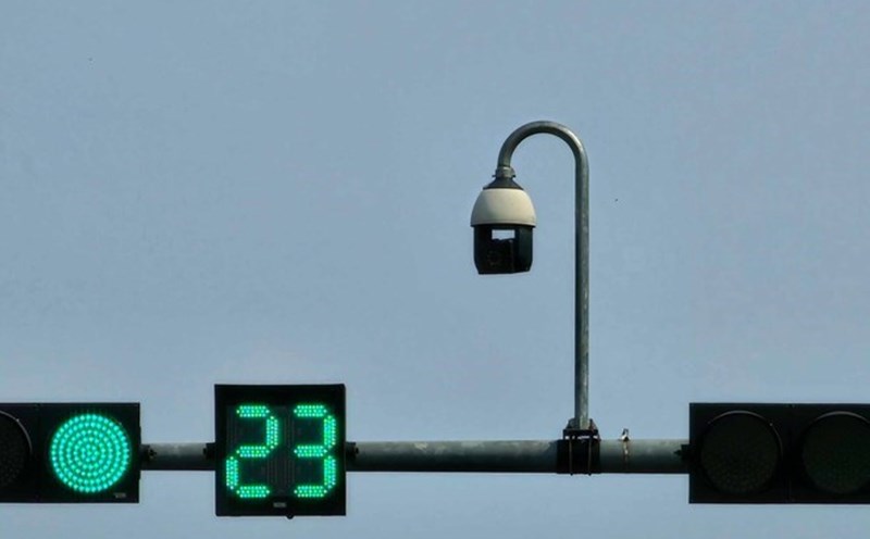 Camera fines. Photo: Huu Chanh