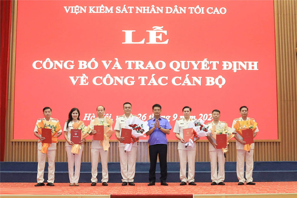 Officials were mobilized and appointed to positions in the prosecution sector. Photo: Supreme People's Procuracy