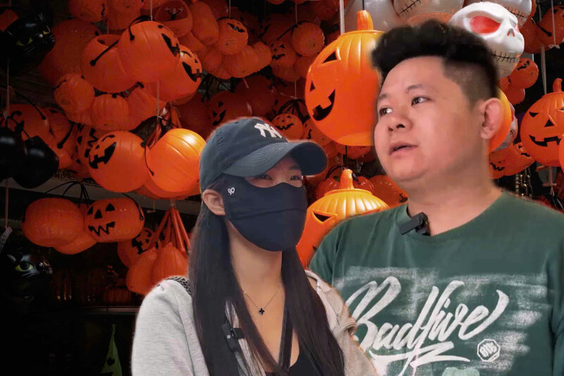 Gloomy Halloween on Hang Ma Street. Photo: Huyen Trang