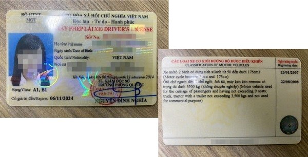 There is much controversy about confiscating motorcycle licenses and "imprisoning" car licenses. Photo: Den Phu