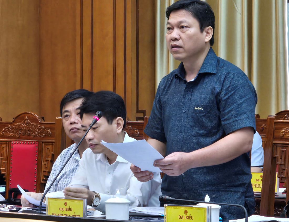 Mr. Pham Cong Dich - Deputy Chief Inspector of Thai Binh province informed at the press conference on August 20. Photo: Trung Du