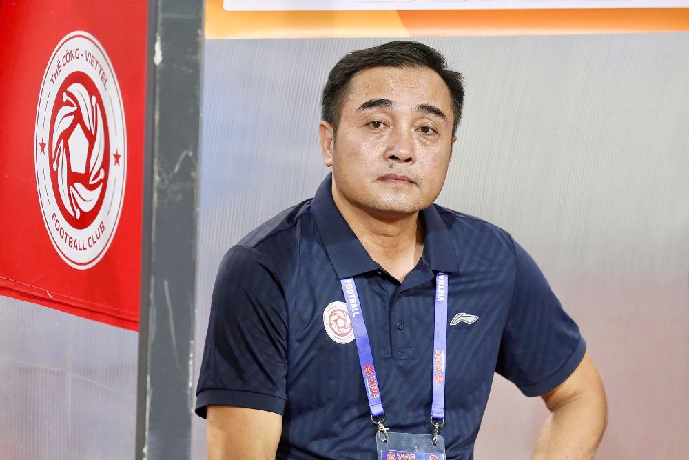 Coach Nguyen Duc Thang of Viettel The Cong team. Photo: Minh Dan