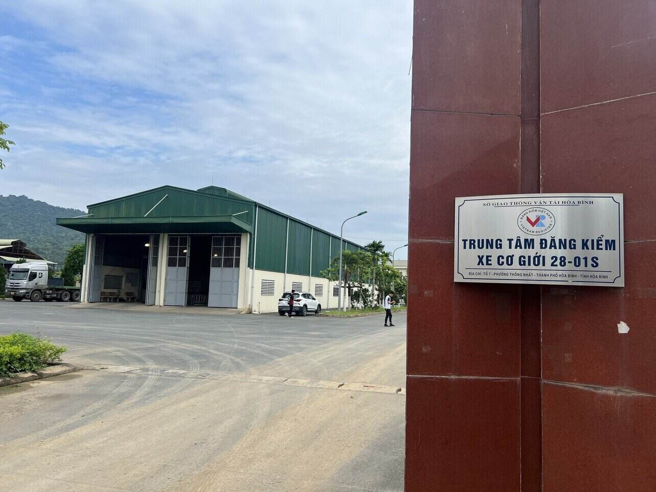 The inspection center in Hoa Binh is still seriously lacking in human resources. Photo: Minh Nguyen