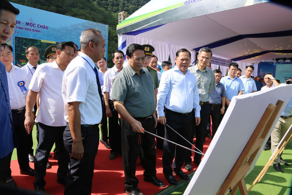 Thủ tướng Chính phủ Phạm Minh Chính dự Lễ Khởi công cao tốc Hòa Bình - Mộc Châu. Ảnh: Viết Đào