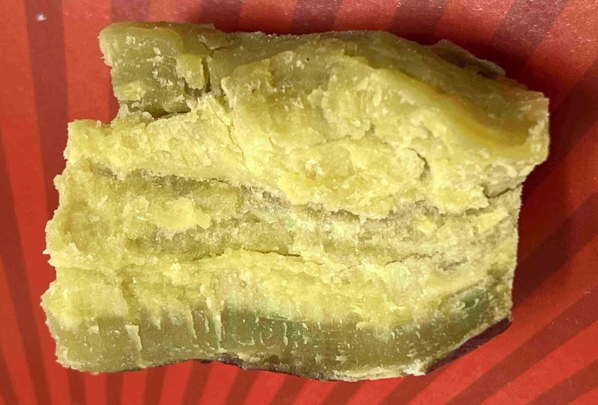 People prone to hypoglycemia can choose steamed sweet potatoes for lunch. Photo: Kieu Vu