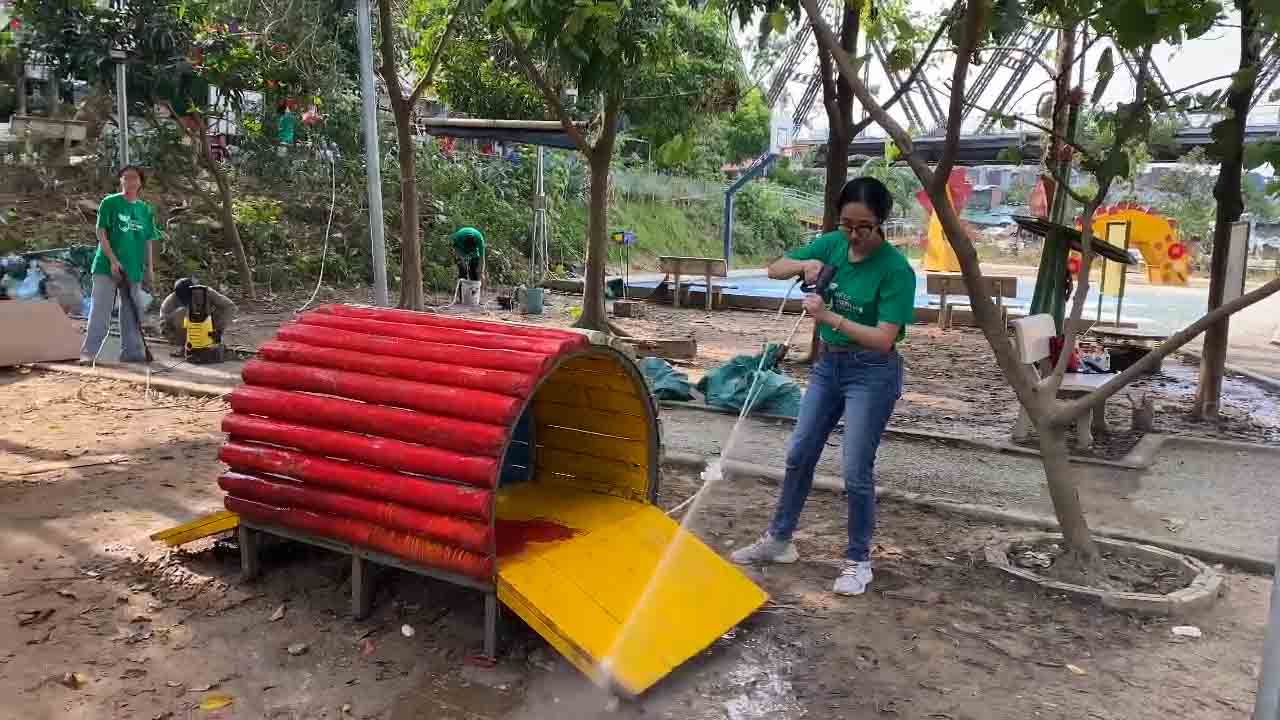 Hanoi: Turning a desolate place into a colorful playground for children