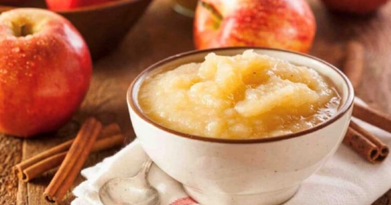 Cách làm sốt táo đơn giản tại nhà