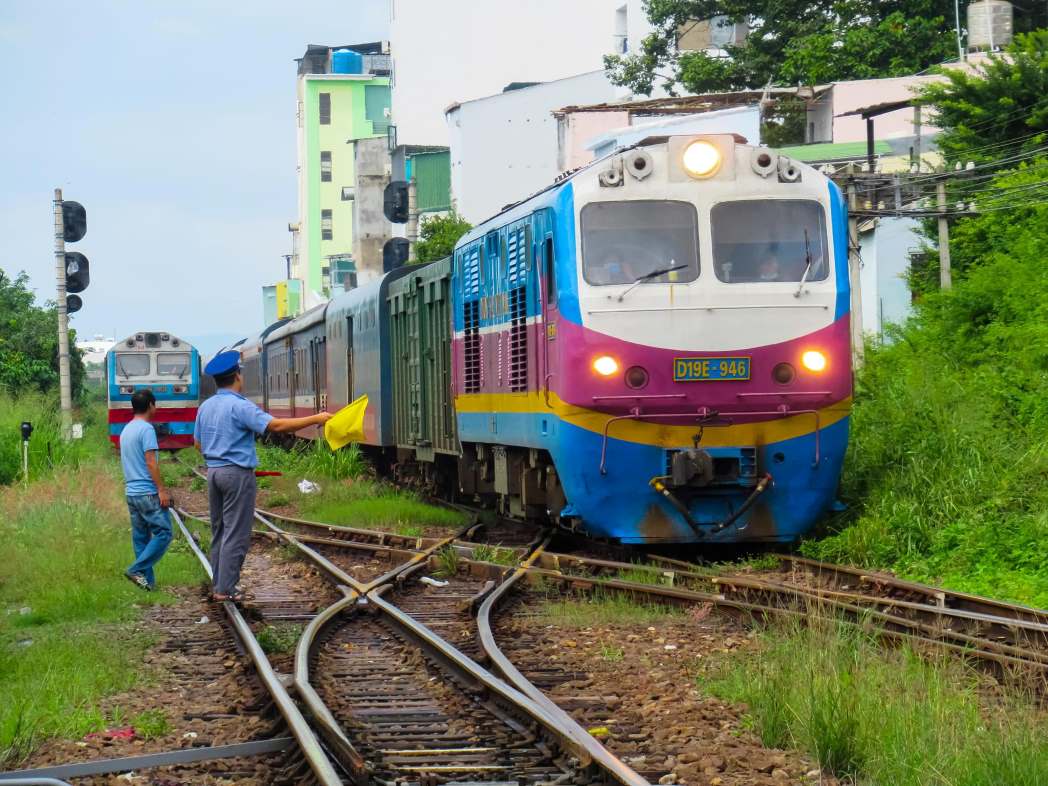 With airfares rising during the holidays, domestic tourists are shifting to traveling by train. Photo: Tuan My