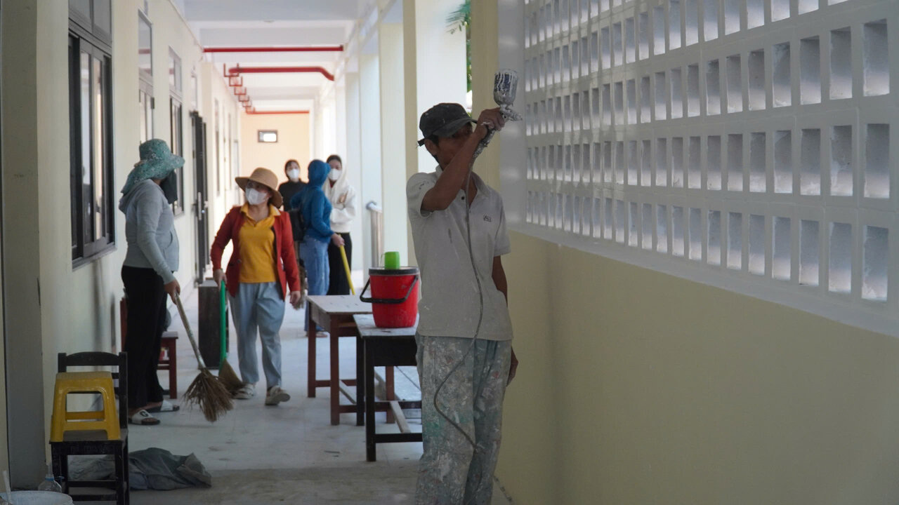 Schools in Ngu Hanh Son district complete preparations for facilities