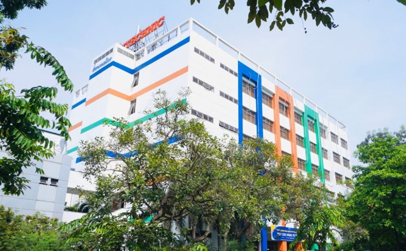 Trường Phổ thông Cao đẳng FPT TPHCM nói không "buộc thôi việc" với giảng viên. Ảnh: Nhà trường