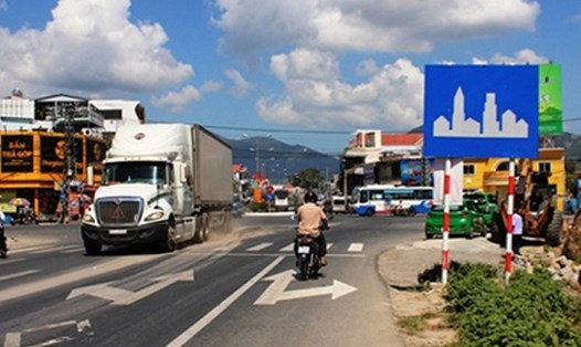 Người đi xe máy cần tuân thủ tốc độ tối đa cho phép. Ảnh minh họa: Báo điện tử Chính phủ