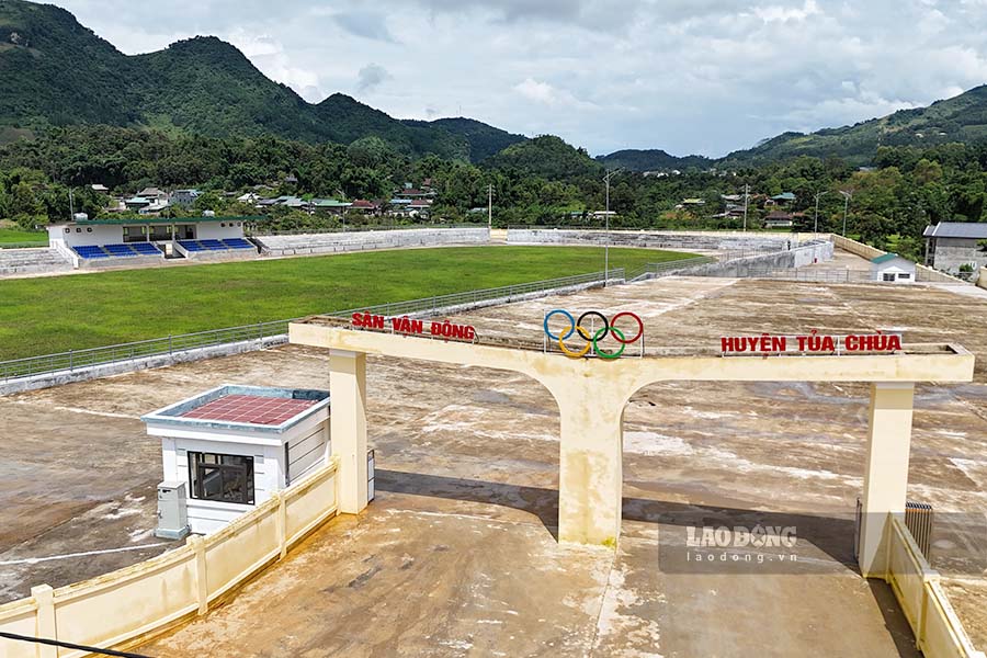 The investment project to build the Tua Chua district stadium was approved for investment by the People's Committee of Dien Bien province on August 13, 2022.