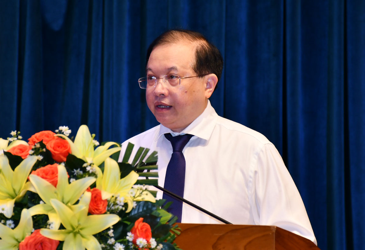 Thứ trưởng Tạ Quang Đông phát biểu đề dẫn. Ảnh: Xuân Nhàn.