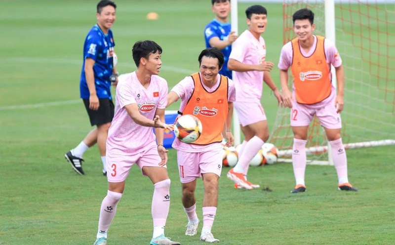 Tuyển Việt Nam có cơ hội lớn để học hỏi từ bóng đá Nga. 
Ảnh: Minh Dân