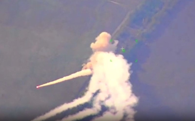Hệ thống tên lửa Vampire MLRS ở Ukraina bị Nga tiêu diệt. Ảnh cắt từ video