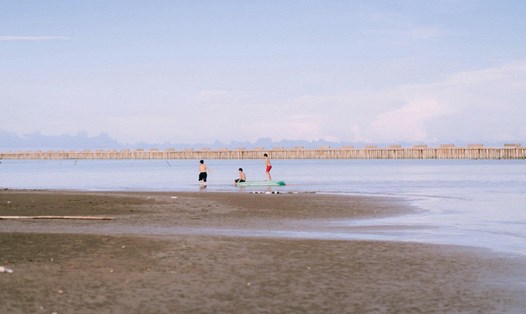 Khu vực bãi biển Cồn Nổi (huyện Kim Sơn, tỉnh Ninh Bình) - nơi xảy ra vụ đuối nước thương tâm. Ảnh: Diệu Anh