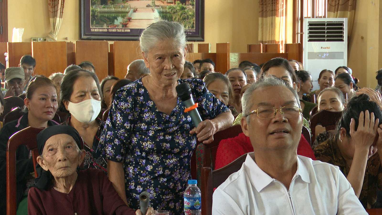 UBND xã Cẩm Điền, Hải Dương tổ chức hội nghị triển khai công tác giải phóng mặt bằng thu hồi đất Dự án Khu dân cư thương mại xã Cẩm Điền. Ảnh: Việt Đức