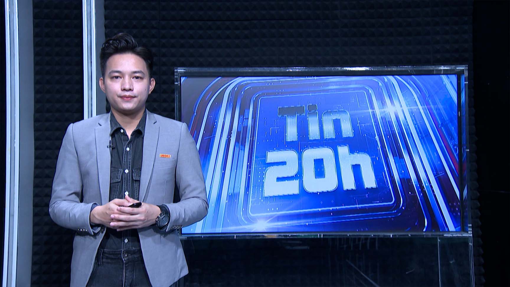 20h News: Strict rules on Phong Chau pontoon bridge