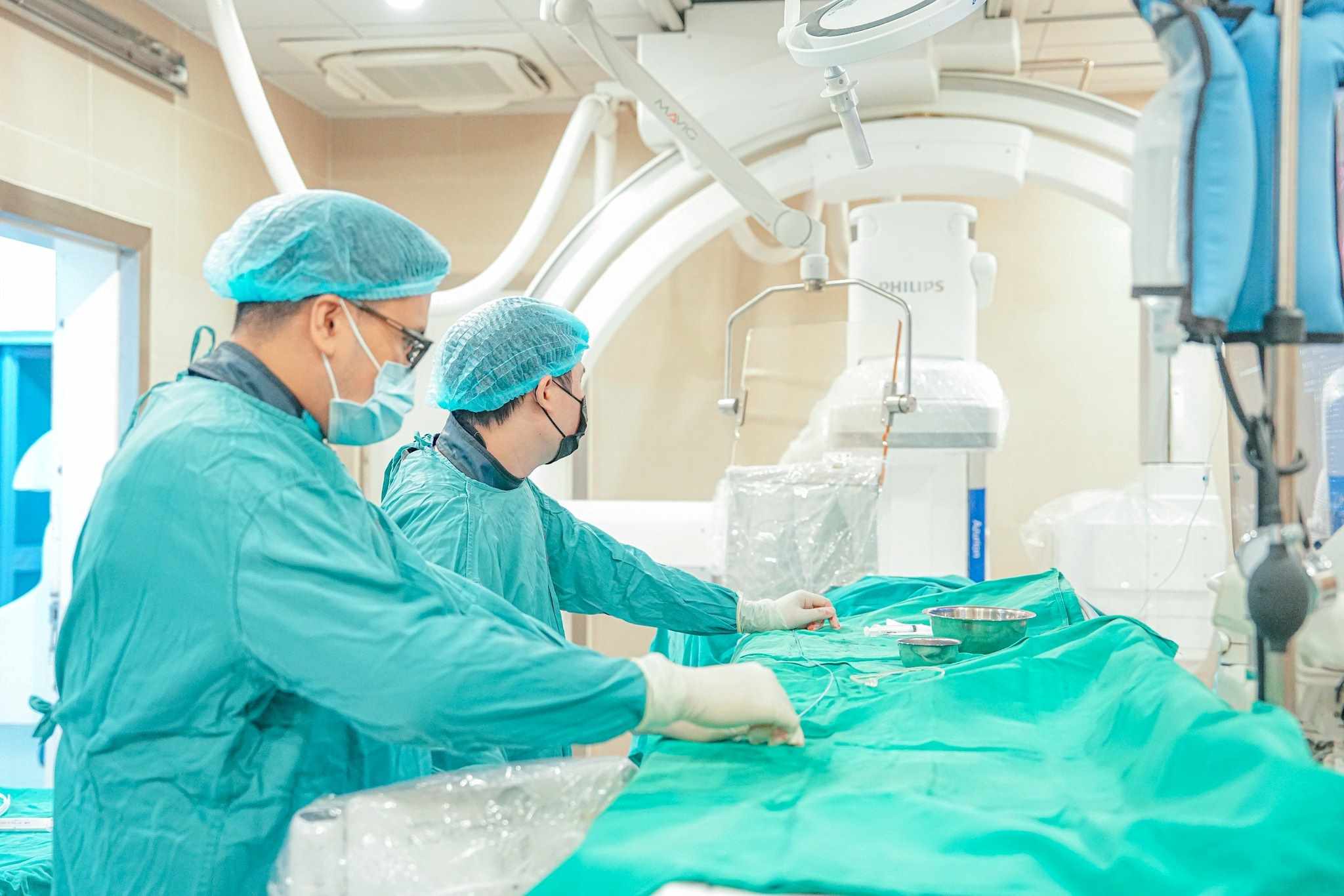 Some hospitals still experience shortages of drugs and medical supplies at certain times. Photo: Thanh Duong