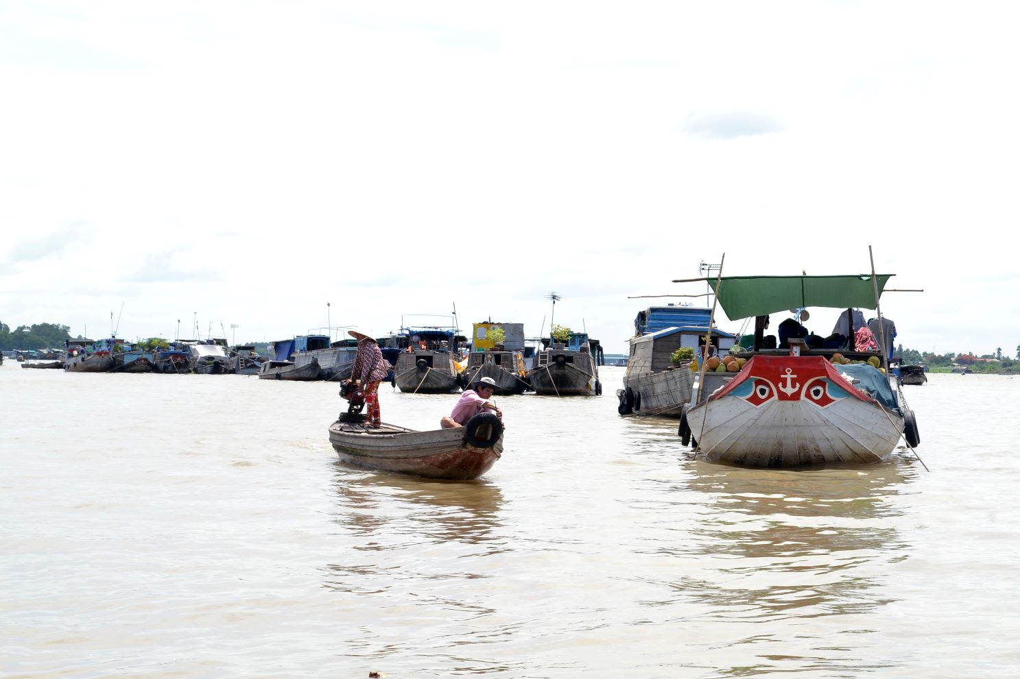 Nuoc lu  ve, cung la thoi diem nguoi dan vung dau nguon gia tang khai thac loi the thien nhien ban tang. Anh: Thanh Mai