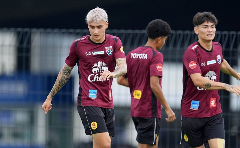 Hậu vệ phải tuyển Thái Lan Mickelson tự tin đội nhà có thể thắng cả 2 trận gặp tuyển Nga, Việt Nam. Ảnh: Changsuek