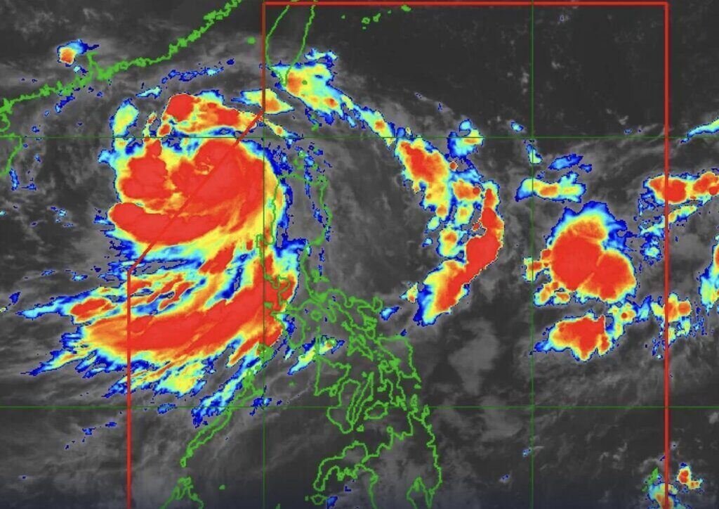 Dự báo bão Yagi sẽ tăng tốc lên cực đại trước khi đổ bộ Trung Quốc đại lục. Ảnh: PAGASA