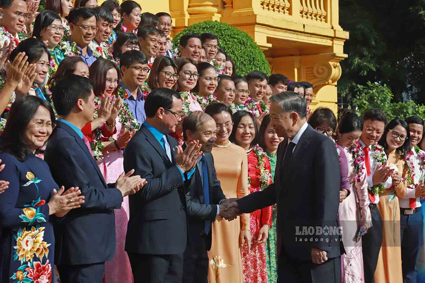 The meeting took place at the Presidential Palace, which marked the life of President Ho Chi Minh's vibrant revolutionary activities.