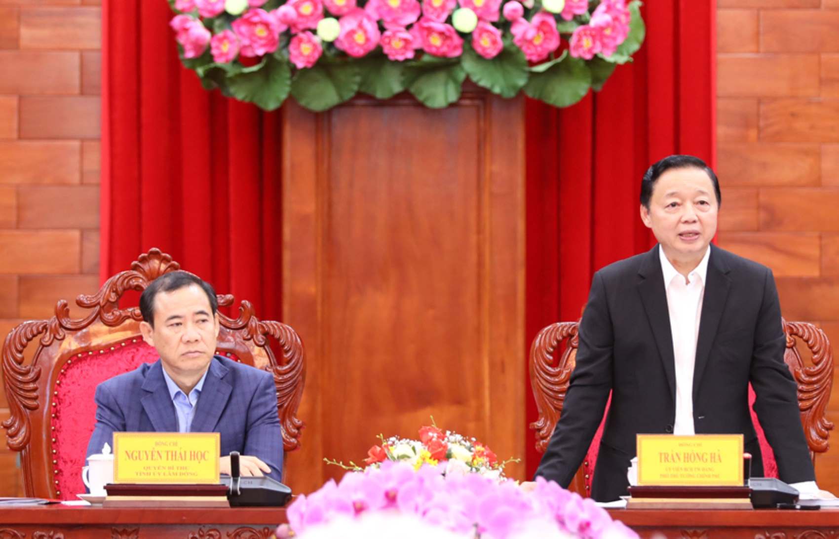 Phó Thủ tướng Chính phủ Trần Hồng Hà phát biểu tại buổi làm việc của đoàn công tác Chính phủ với tỉnh Lâm Đồng và Khánh Hòa liên quan đến dự án cao tốc Nha Trang - Đà Lạt. Ảnh: Bảo Lâm