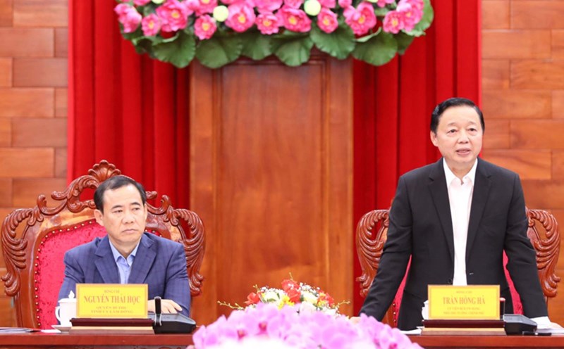 Phó Thủ tướng Chính phủ Trần Hồng Hà phát biểu tại buổi làm việc của đoàn công tác Chính phủ với tỉnh Lâm Đồng và Khánh Hòa liên quan đến dự án cao tốc Nha Trang - Đà Lạt. Ảnh: Bảo Lâm