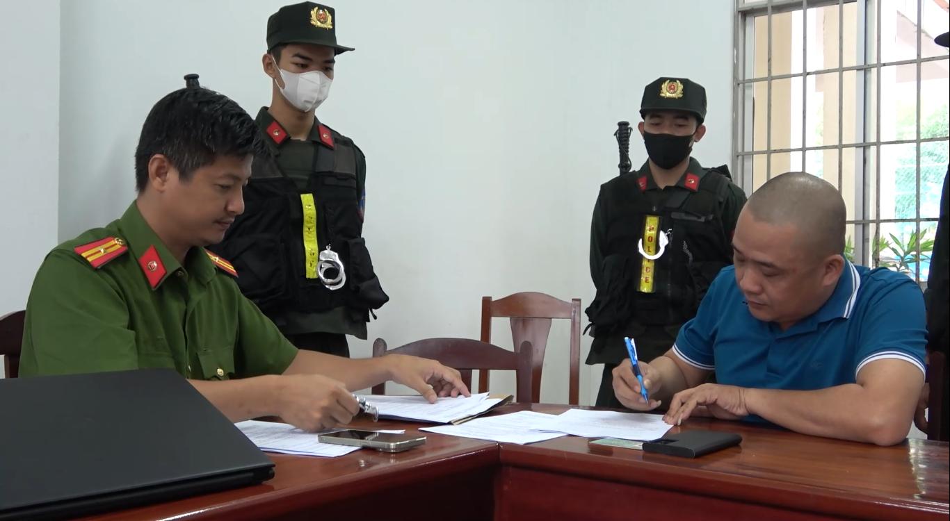 Tửa đã lừa đảo bán đất ở Phú Quốc cho nhiều người. Ảnh: Văn Vũ