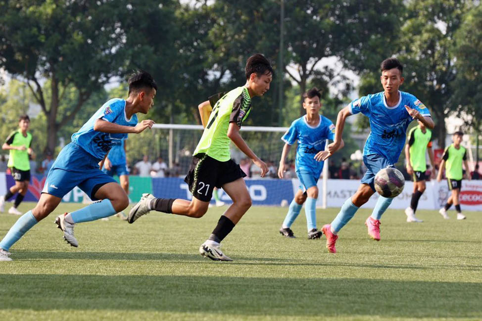 U15 Bà Rịa - Vũng Tàu có thế trận áp đảo trước U15 Quảng Ngãi. Ảnh: VFF