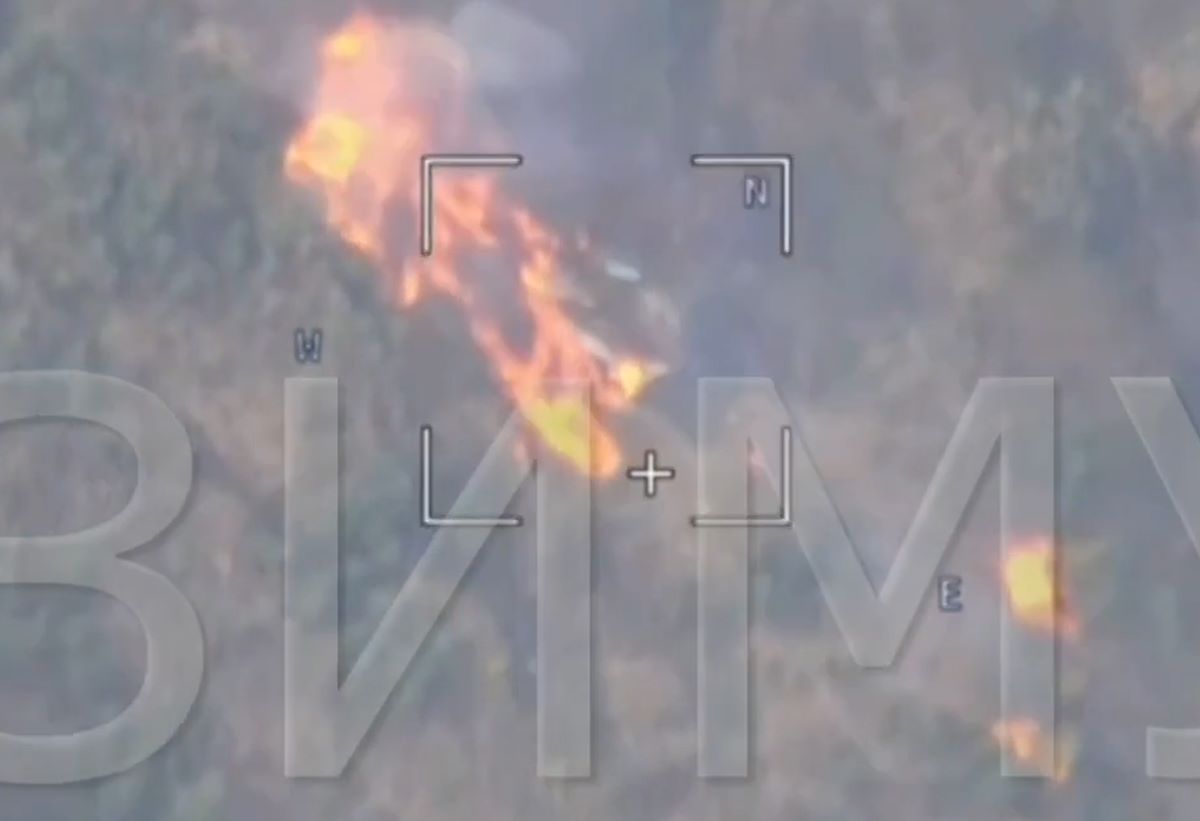 Trạm radar Ukraina cháy rụi sau đòn tấn công của UAV Nga. Ảnh cắt từ video