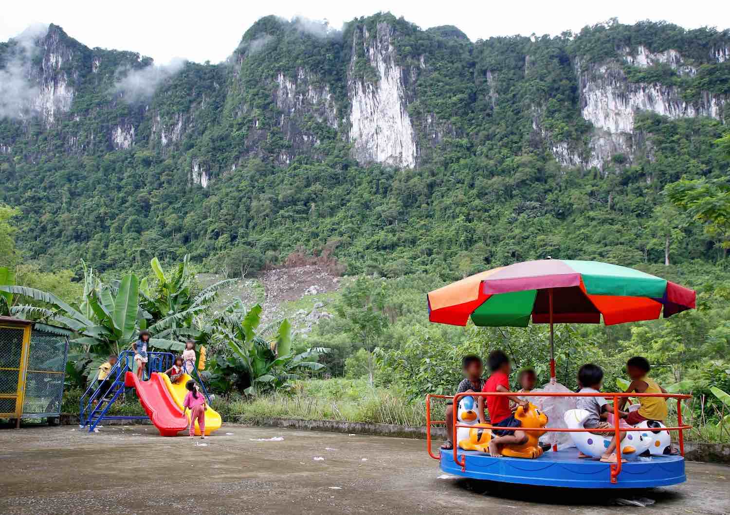 Students of Truong Son Kindergarten are excited to have a new playground. Photo: Cong Sang