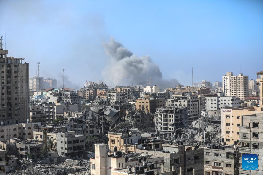 Khói bốc lên sau cuộc không kích của Israel vào Gaza, tháng 11.2023. Ảnh: Xinhua