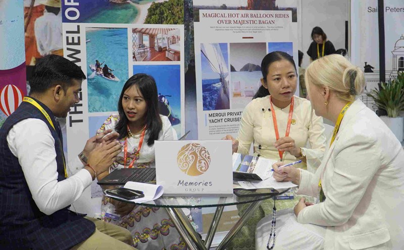 Hút khách quốc tế ghé xem sản phẩm du lịch đặc trưng.