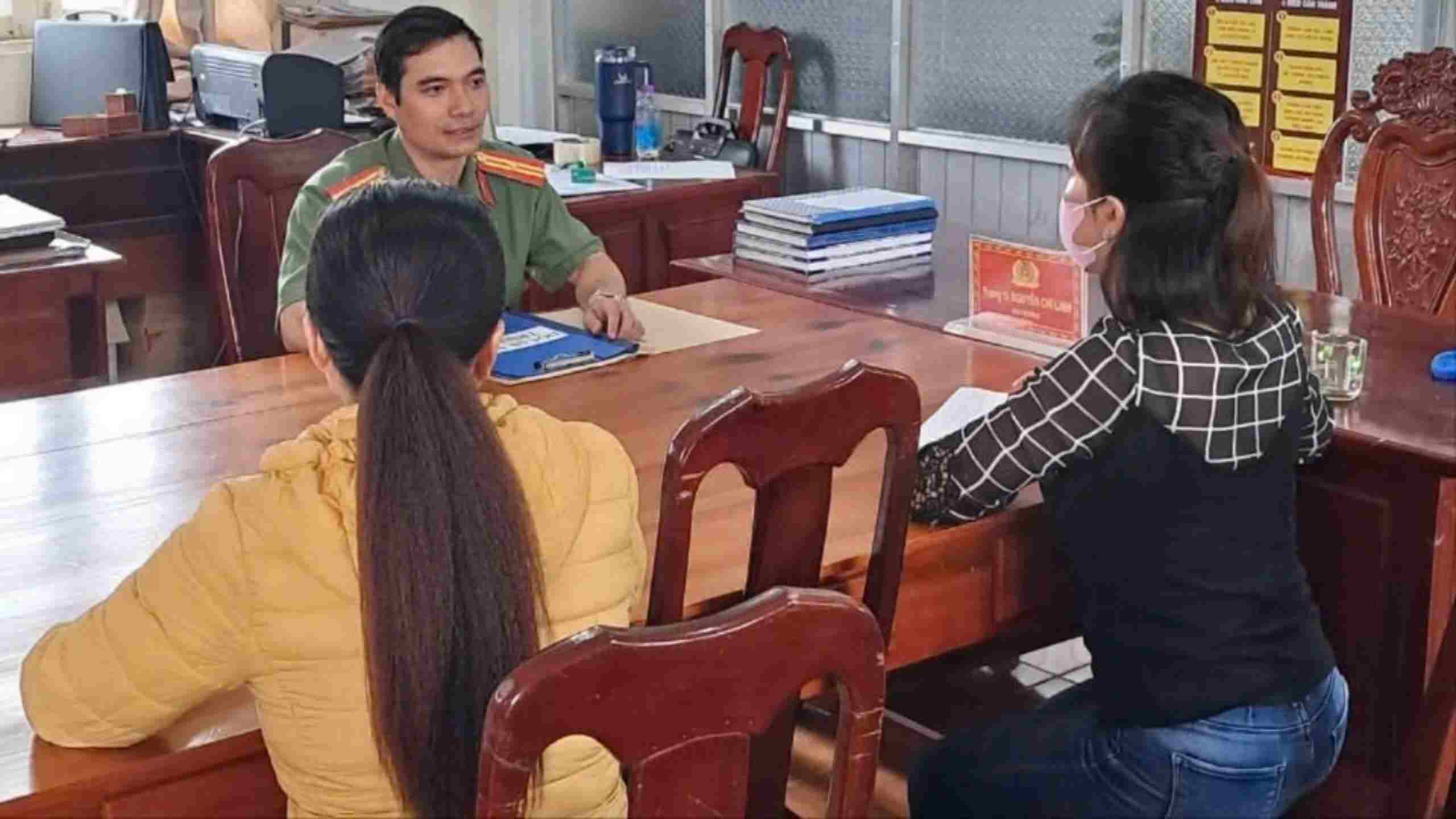 Cơ quan chức năng vừa tiến hành xử phạt một người phụ nữ vì hành vi thu thập, xử lý và sử dụng thông tin của cá nhân khác mà không được sự đồng ý hoặc sai mục đích. Ảnh: Cơ quan chức năng cung cấp