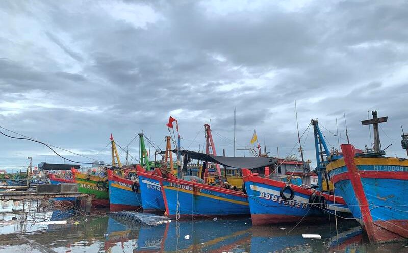Đà Nẵng kêu gọi 71 tàu thuyền vào nơi trú ẩn. Ảnh: Nguyễn Linh