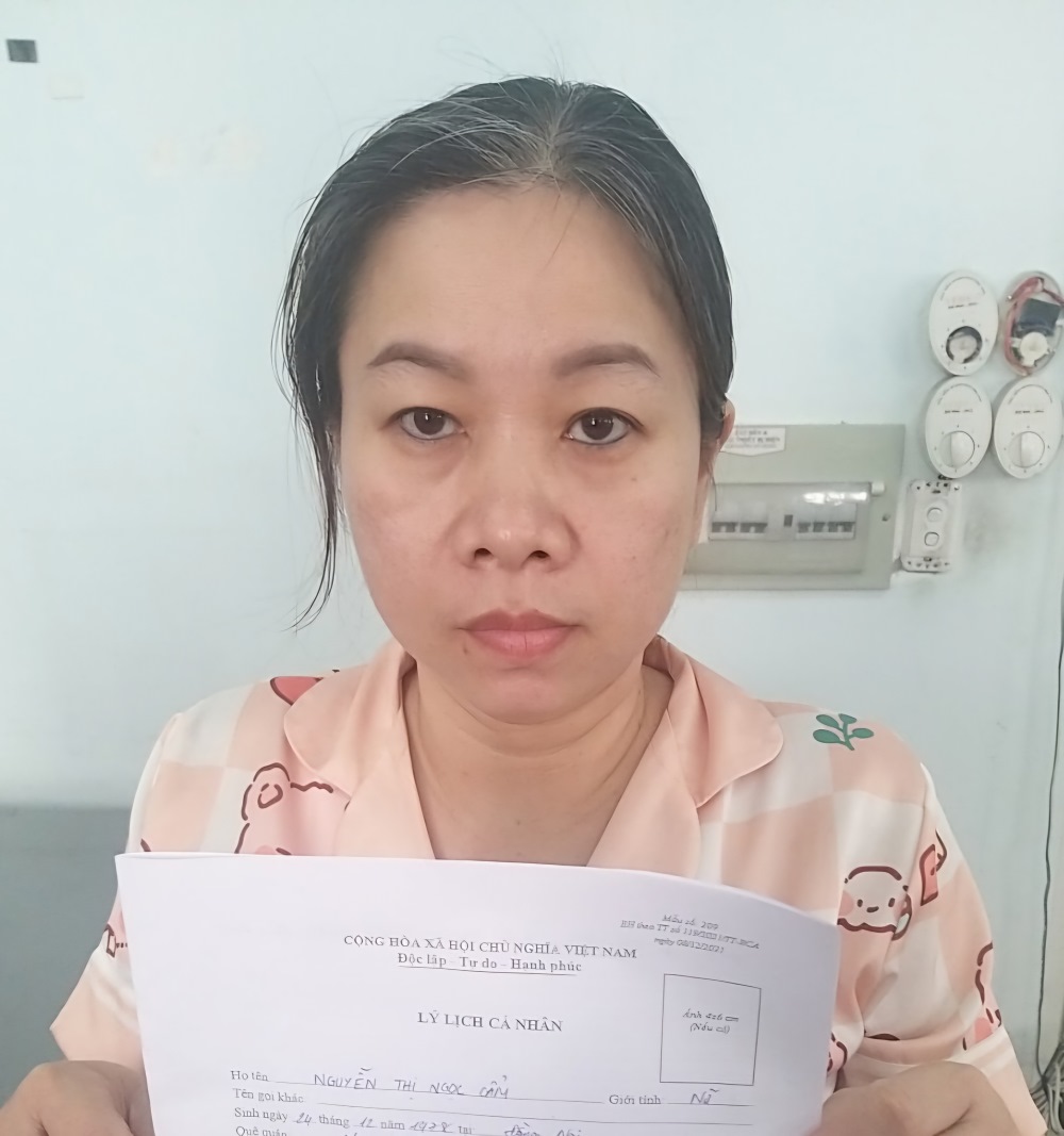 Đối tượng Nguyễn Thị Ngọc Cẩm (bảo mẫu tại Mái ấm Hoa Hồng). Ảnh: Công an

