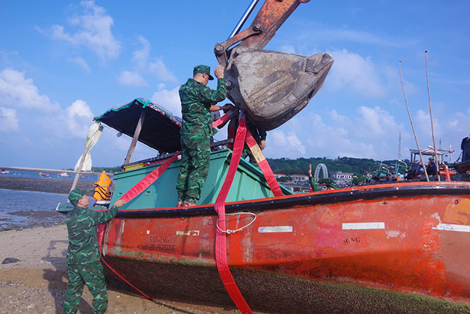 Phòng chống bão tại Bạch Long Vỹ, Hải Phòng. Ảnh: BĐBP Hải Phòng