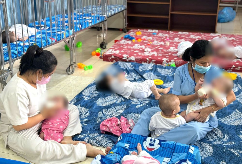 15/86 children were transferred to Go Vap Child Care and Protection Center (Nguyen Van Bao Street) for care. Photo: Minh Tam