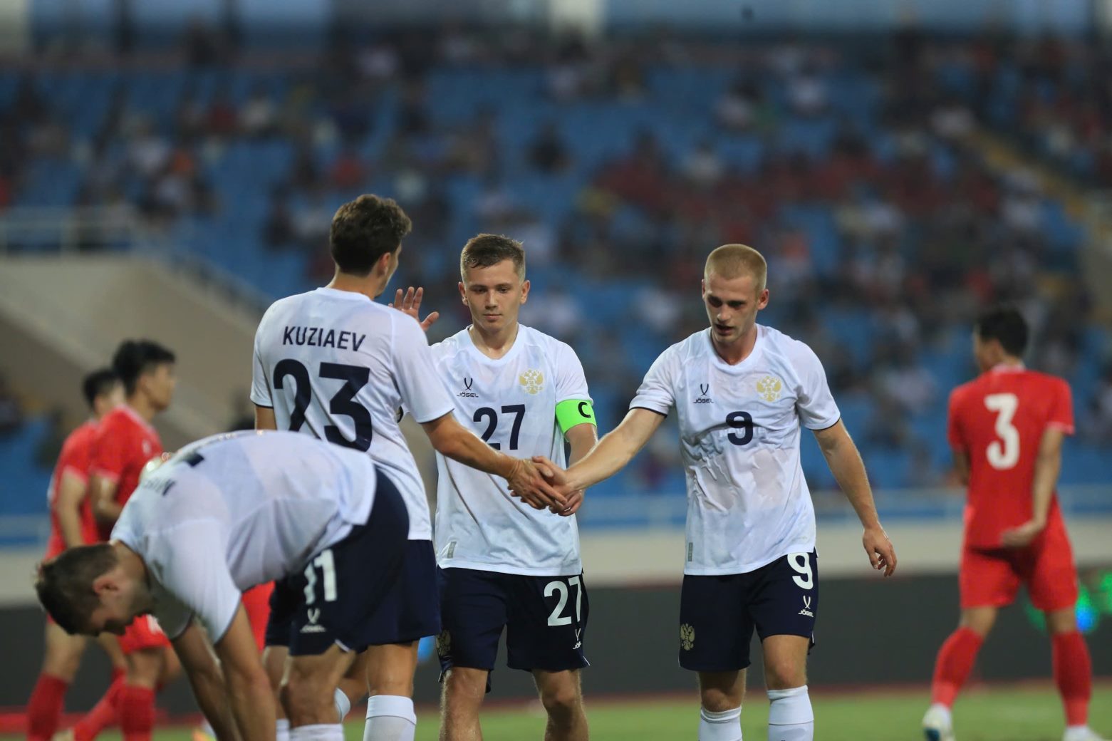 Midfielder Kuzyayev is currently playing in Ligue 1 (France) for Le Havre club.