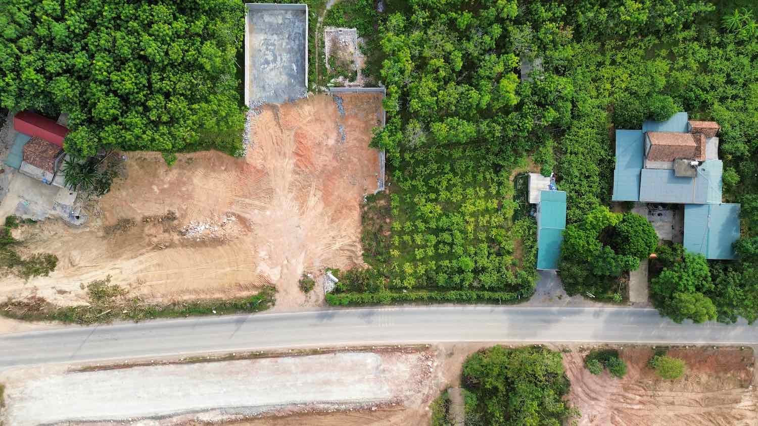 Tại Quảng Bình còn 419m mặt bằng dự án cao tốc Bắc - Nam chưa bàn giao. Ảnh: Công Sáng