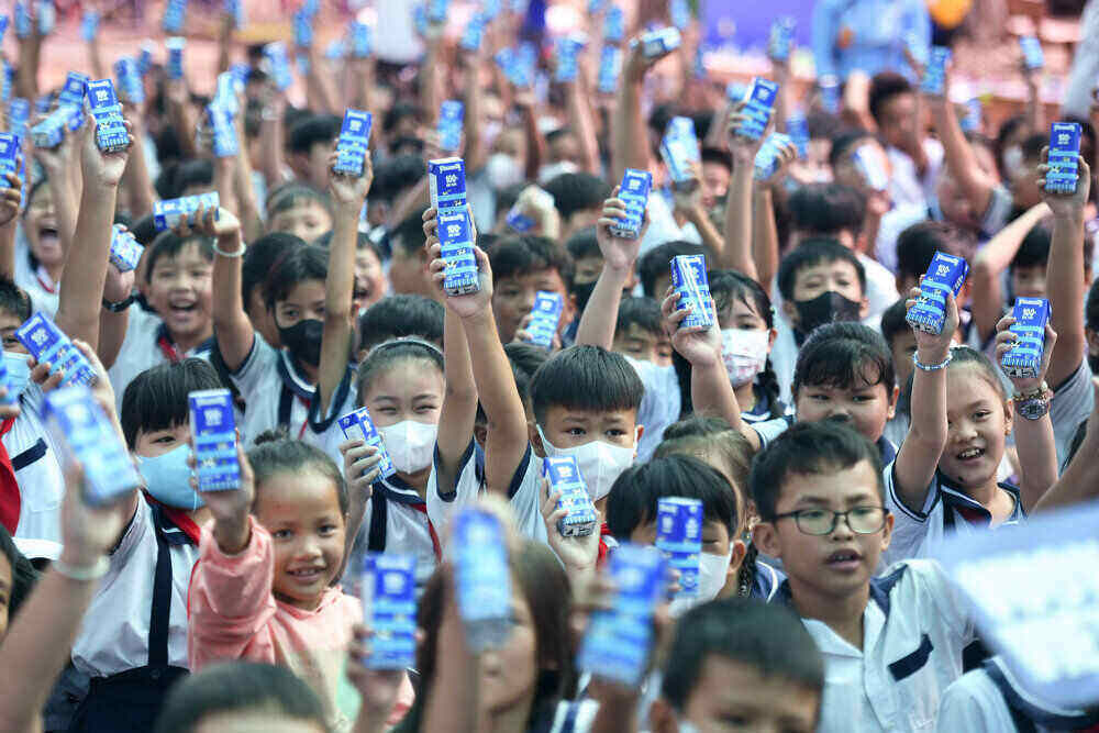 A special opening day with lots of joy from the Milk Fund and Vinamilk for Ben Tre students. Photo: Vinamilk