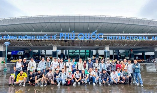 Du lịch Phú Quốc phụ thuộc phần lớn vào đường hàng không. Ảnh: DNCC