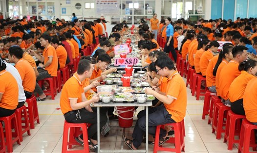 “Bữa cơm Công đoàn” mang đến sự gắn kết giữa tổ chức Công đoàn và người lao động. Ảnh: Công Sáng